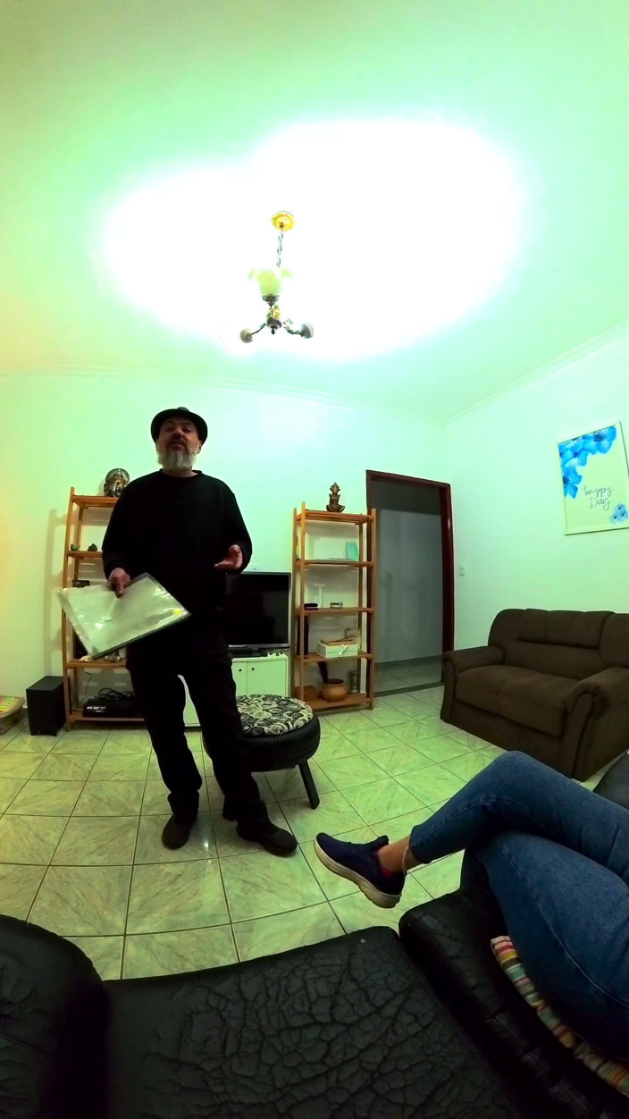 Victor SweetCoupleStories: Il marito guarda un esattore che fa sesso con sua...