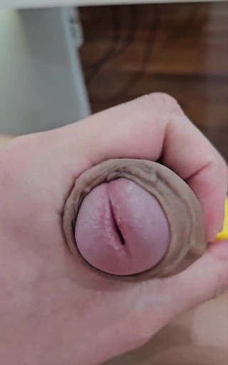 Lkdick8: 큰 페니스 자지를 따먹는 젊은 남자