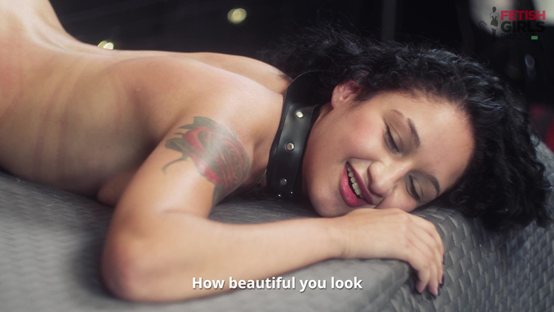 Fetish Girls Brazil: Une petite amie gamine se fait punir par son domme...