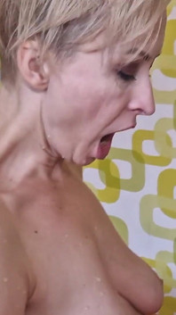 Wet Lesbian Games