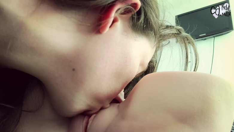 Candy Camille: Trêu chọc với Britney Từ Tantaly