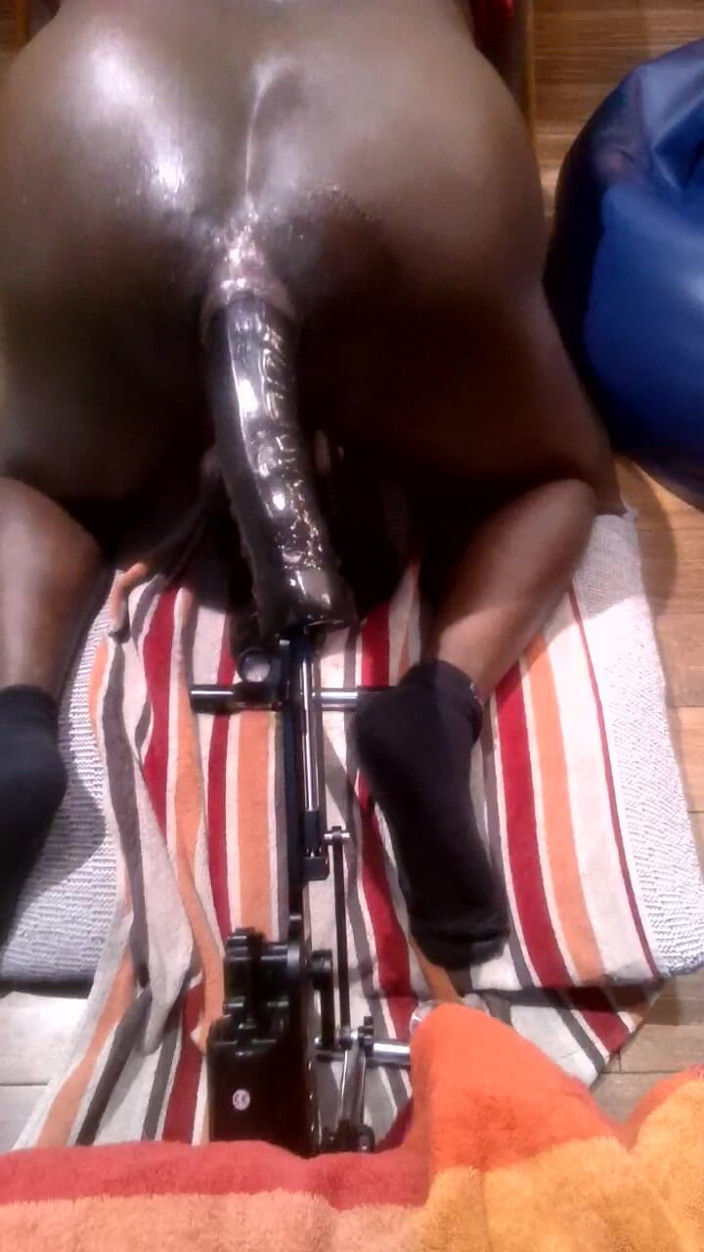 Blackassfr: Big Dildo
