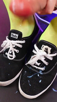 Keds sneaker fußfetisch sexy joi masturbation abspritzen