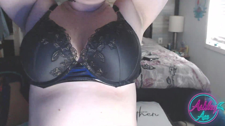 AshleyAce69: Titty Tuesday Cam Show Kompilacja