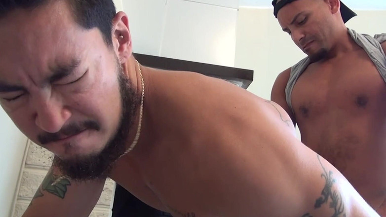 SEXUAL SIN GAY: 采取我的加载场景-2_a一对拉丁朋友享受面部射液