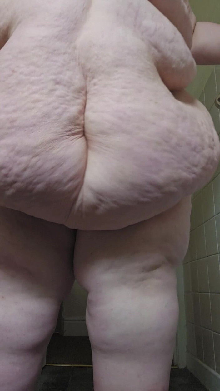 SSBBWLadyBrads: Ssbbw dev sana doğru yürüyor