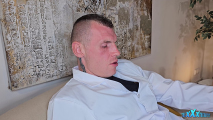 TheXXXTherapist: Sesión de terapia íntima del Dr. Dantee