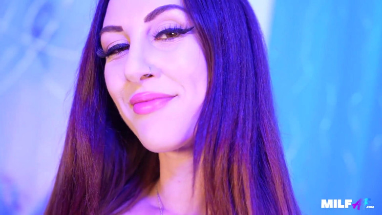 Milf AF: Artemisia Love Gets Naked for You and Starts Touching Herself
