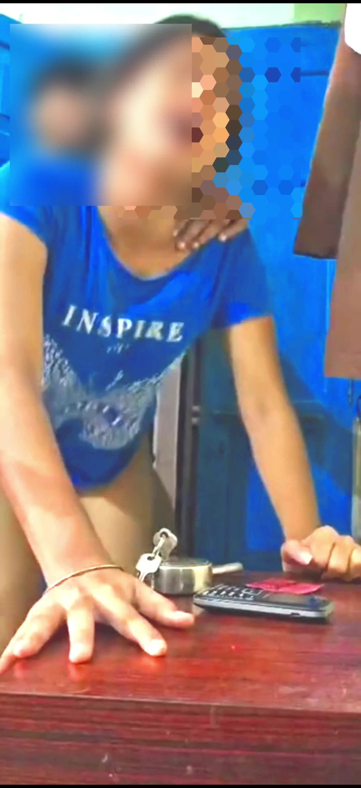SanskariGirl1: Hard and Quick Sex in the House of Desi Indian...