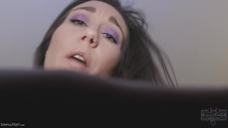 Sinn Sage: Step Sister Secret