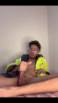 Bauarbeiter Streichelt Seinen Riesigen Schwanz, Bis Er Entlädt