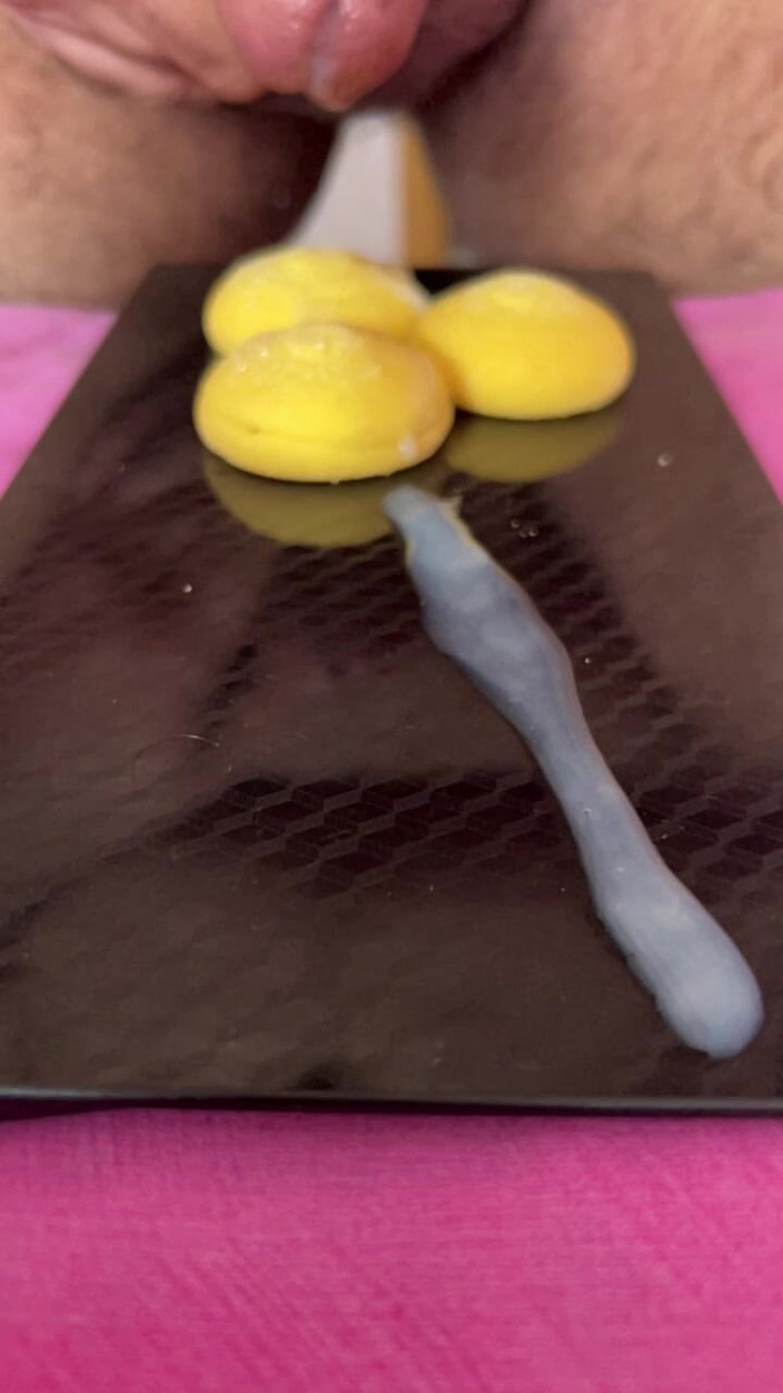 SYigit: Tem alguém que não goste de biscoitos fertilizados?