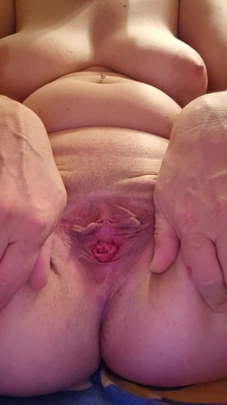 Alice aello: Masturbuji živě v koupelně