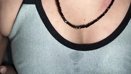Ateşli Hintli porno yıldızı Ritika genç oğlanla sert seks yapıyor
