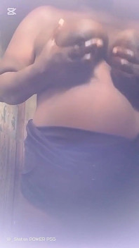 My Stepmom Display Her Boobs to Me While I Watch