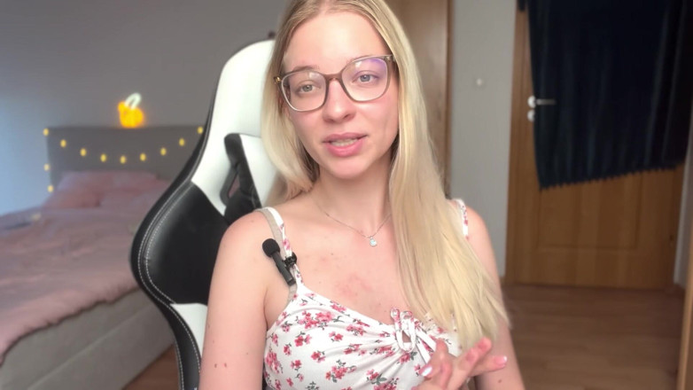 Goddess_Bella_Rae: 4 Steps to Manipulate a Slave Dominatrix Guide