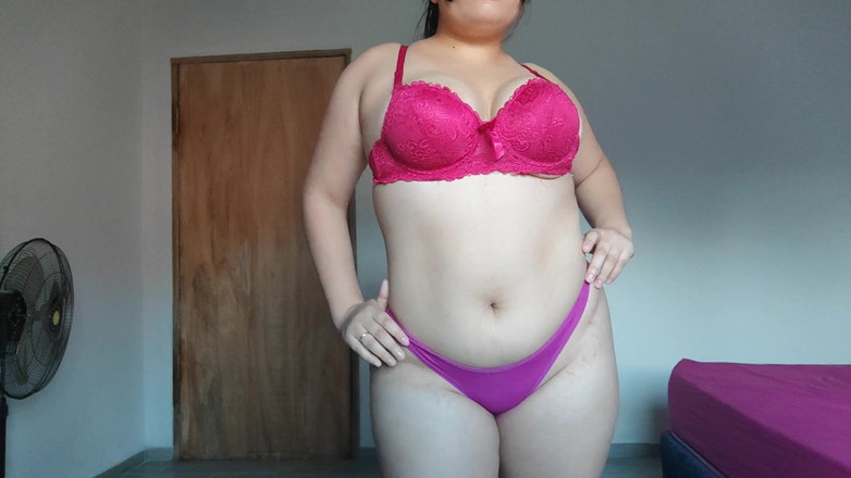 Sashasweet: Une Colombienne De 18 Ans Avec Un Gros Cul