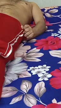 Indická desi manželka objeví manželovo tajemství a je naštvaná