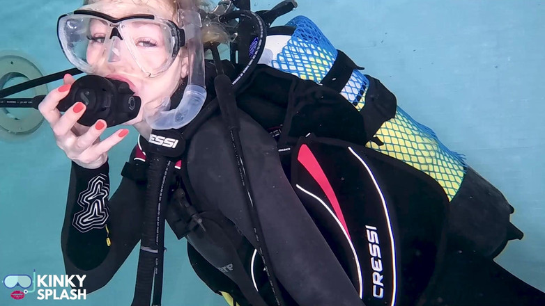 UKCuteGirl: Plongée avec tuba et séduction sous-marine - plaisir humide et déjanté...