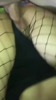 Mon beau-père entre dans ma chambre et me baise habillée en lapin, j’ai réalisé son fantasme
