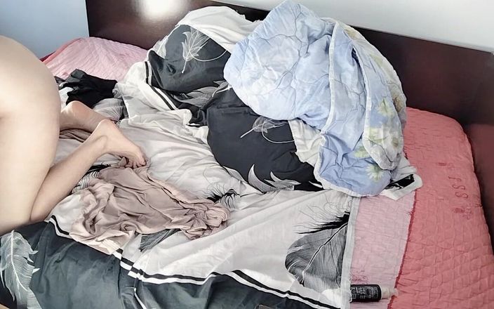 Mirsur: Esposa amadora dedando a bunda pela primeira vez até o...