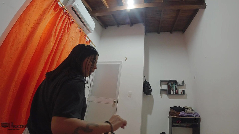 Vayolet: Oferă-i fratelor meu vitreg niște muie bună în timp ce suntem...