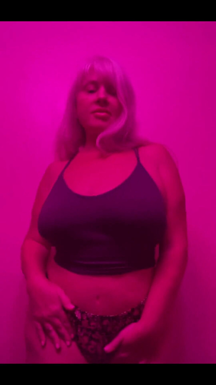 PaintedRose: बुरी milfy rose यह वही है जो मैं आपके साथ करना चाहता हूं