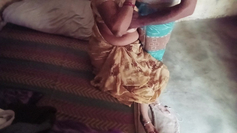 Desi_bhabhi121: Bhabhi Desi Krásná