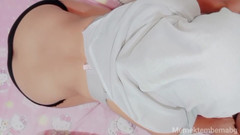 Asian girl videos: एक हिजाब शैली के साथ एक लड़की