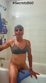 Kris Reelz - Self Face Spit, agagging på en munring