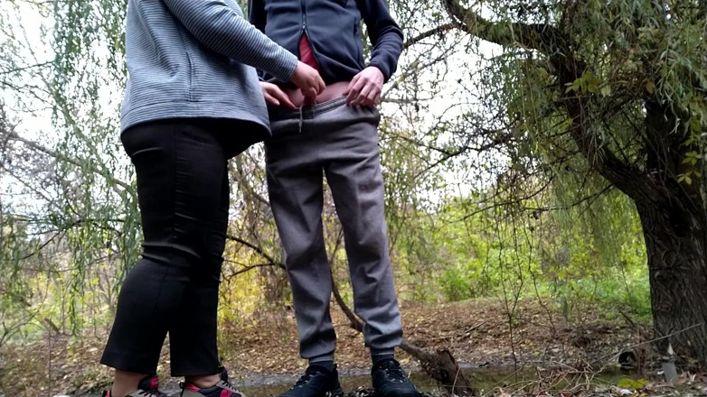 OurFetishLife: Üvey annemin en yumuşak elleri ve sokakta yarağıma dokunuyor