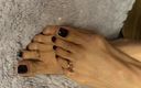 Naelor: Black Nail Polish Sy Tiny Feet with Long Toes with...