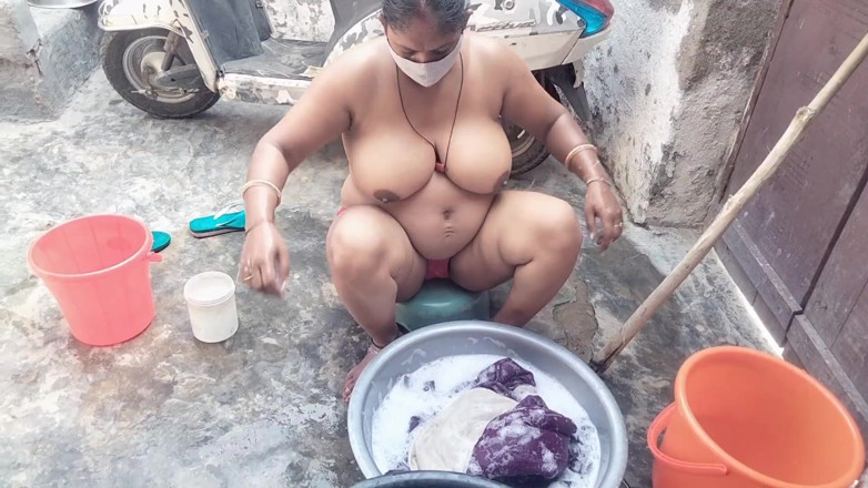 Yourgeeta8899: Melihat saudara tiri muda keren diam-diam mandi