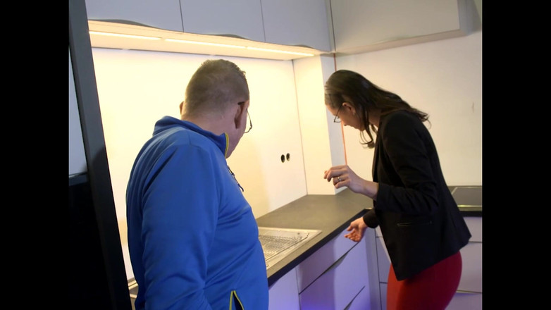 MMV films - The Original: Nympho kotor merayu untuk pancutan mani selepas dikongkek gaya doggy...