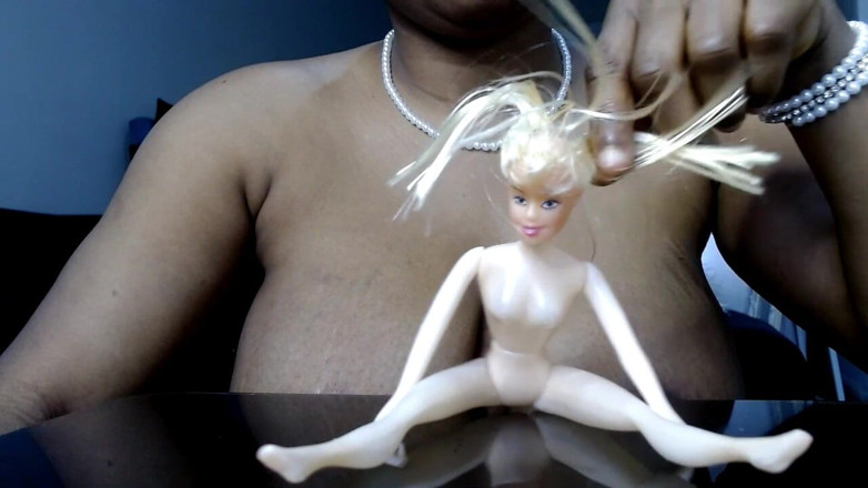 Maeling: Tiny Cheating Slut Breast Crushing