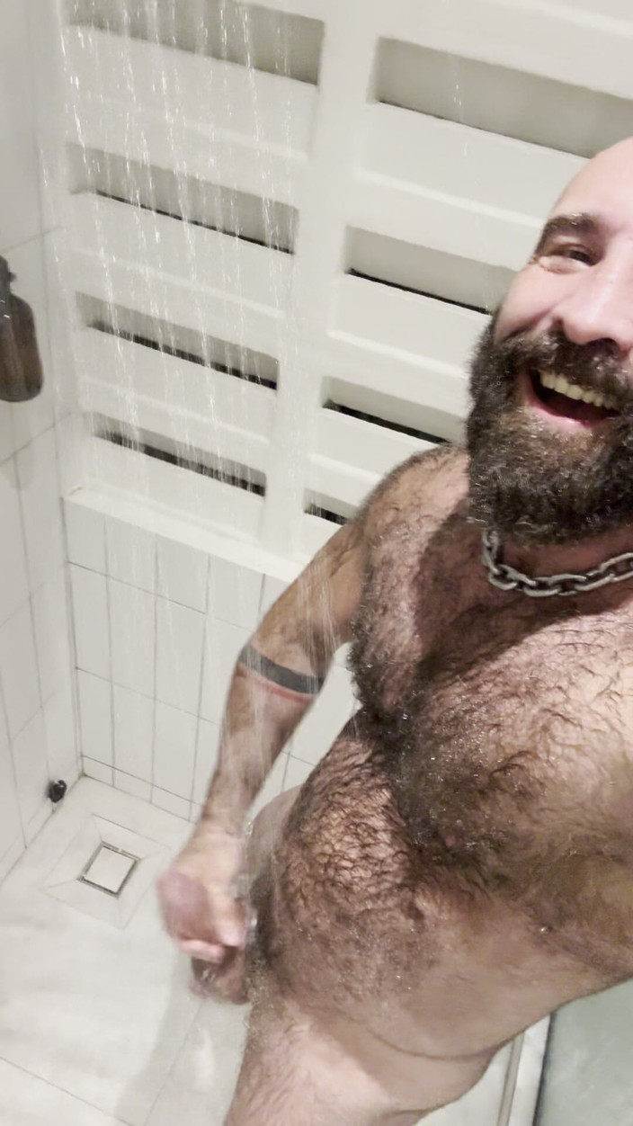Tyler Rex: Verbal Muscle Bear Jerks His Big Cock with Cock Ring &amp;...
