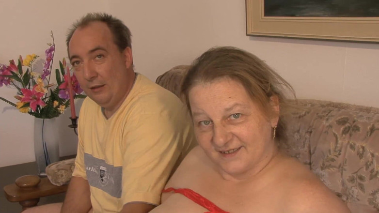 Mature Climax - 100% Mature Videos: Rijpe dame wordt geneukt door de grote pik van haar...