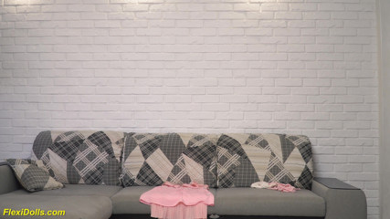 Flexi dolls: Real flexi milf muñeca contorstion
