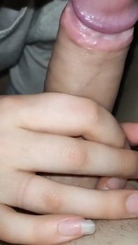 Quick Blowjob in Car | No Cum