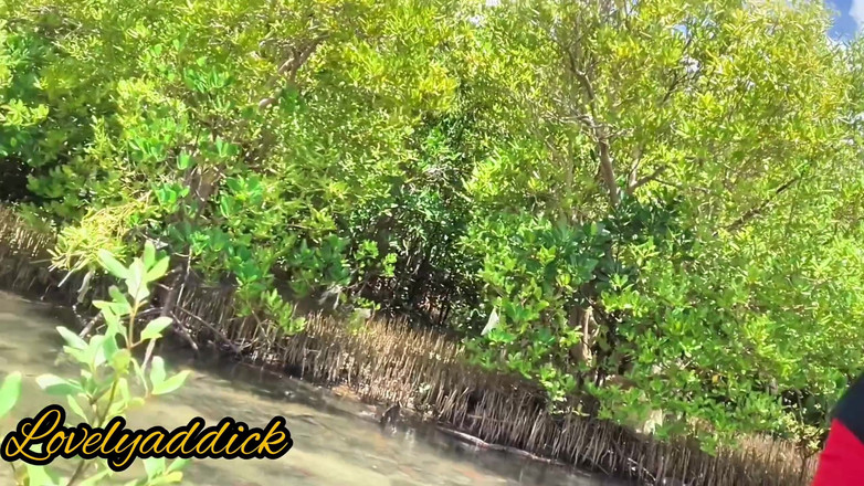 Lovelyaddik: Bãi biển khỏa thân ở Philippin nhưng im không khỏa thân...