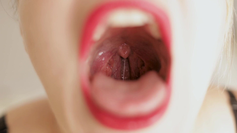 Mrs Peachesxx: Guardami in bocca
