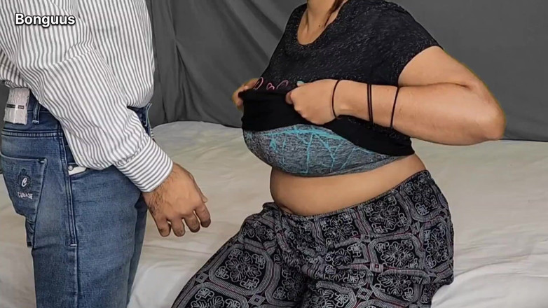 Riya Bonguus: Riya lagi asik pemeriksaan memeknya ke dokter