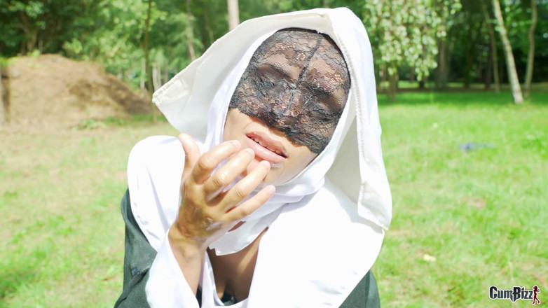 Cumbizz: Dutch Teenie Nun Dogging Bukkake Splash - Outdoor Cum Bath