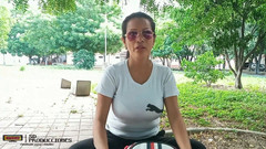 donato: Latina gostosa com seu grande vibrador em seu quarto - pornô...