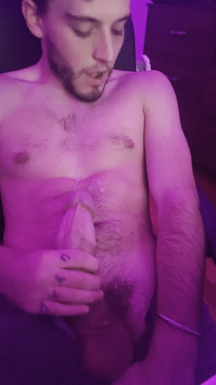 Blake Wilder: Jerking off Fat Cock and Cumming