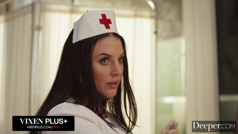 Deeper: Hlubší. Sexy sestřička Angela White se stará o pacienta Manuela