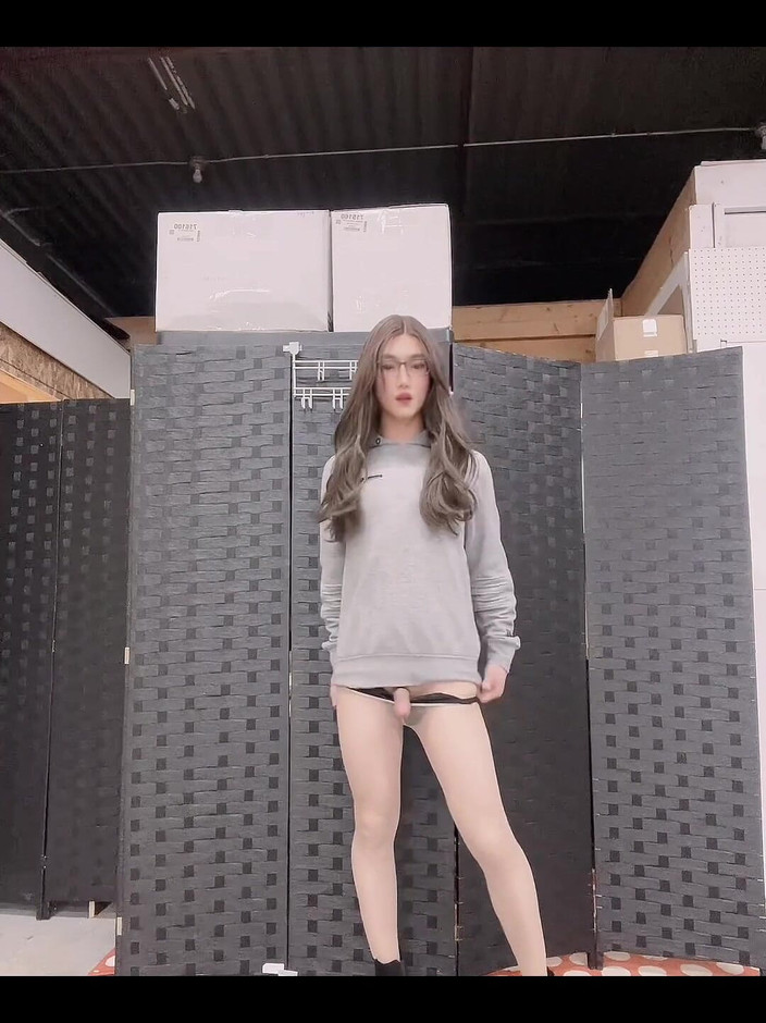 Eva Pans: Crot di lantai