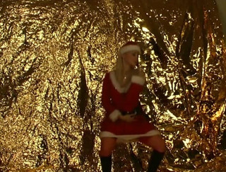 Flash Model Amateurs: Sexy weihnachtsmann-elf zieht sich aus