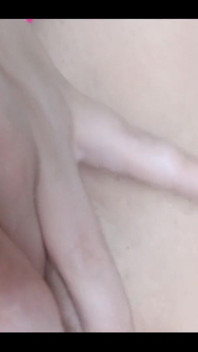 Fingering memekku yang besra