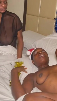 Eu como a melhor amiga da minha esposa na véspera de Natal